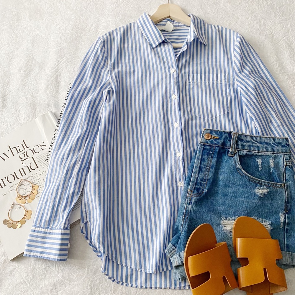 H&M Oxford Blue & White Stripe Button Down Top